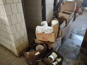 lot 489 image: Assorted PVC Pipe Fittings, 2-6 ...