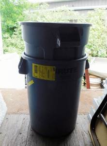 lot 27 image: Lot of 2 Brute 32 Gallon Gray Commercial Rubbermaid Trash Cans