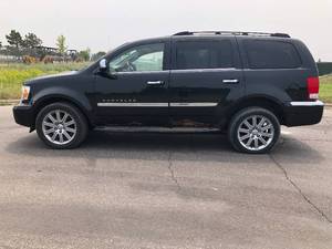 lot 12C image: 2008 Chrysler Aspen Limited - 4X4