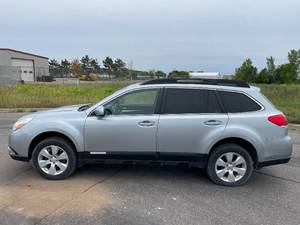 lot 6B image: 2012 Subaru Outback 2.5l Premium - AWD