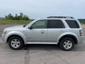 lot 16A image: 2008 Mercury Mariner Hybrid - AWD