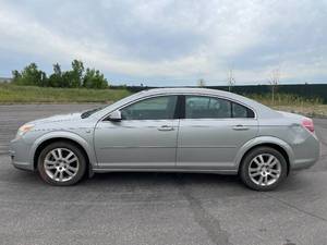 lot 17 image: 2008 Saturn Aura XE