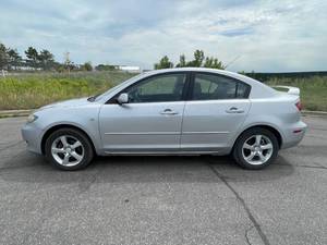 lot 10D image: 2006 Mazda Mazda3 l