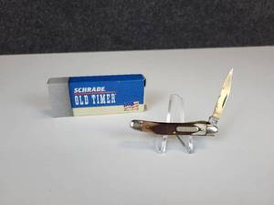 lot 870 image: Schrade Old Timer Folding Pocket Knife, High Carbon Stainless Steel Blade, Item No. 120T