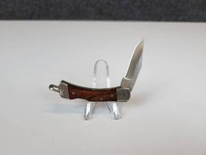 lot 867 image: Schrade Uncle Henry Cub Lockback Folding Pocket Knife, High Carbon Stainless Steel Blade, Item No. LB1