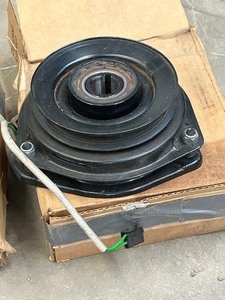lot 28 image: (2) John Deere Lawn Mower Blade Clutches