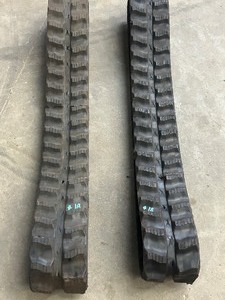lot 18 image: Set Of New RubberTrax