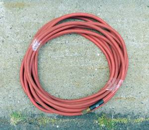 lot 106 image: Gates Air Hose