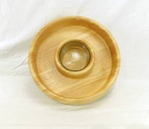 lot 88 image: Wood Chip and Dip With Glass Dip Insert from Fields Market Place