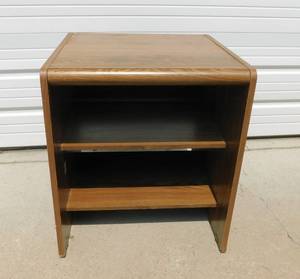 lot 71 image: Wood Shelf