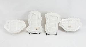 lot 86 image: Set of 4 New Vintage Italian Ceramic Vegetable Themed Trivets