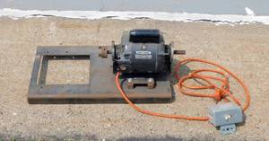 lot 110 image: Craftsman General Purpose 12 Horsepower Capacitor