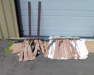 lot 89 image: Lot of 4 Levolor Beige Vertical Fabric Cordless Blinds