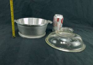 lot 116 image: Vintage Guardian Service 2 Quart Cookware With Glass Cover