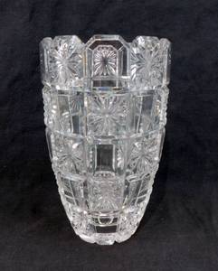 lot 120 image: Shannon Crystal Emerald Vase