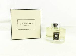 lot 44 image: Jo Malone London Red Roses Scent Surround Diffuser