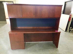 Desk and Hutch