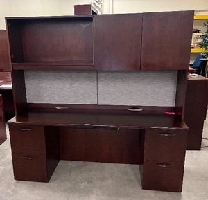Haworth-Lunstead Desk with Hutch