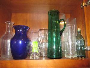 lot 68 image: Assortment of clear, green and cobalt vases
