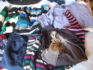 lot 116 image: Name brand womens size small sweaters plus
