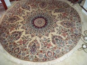 lot 319 image: Assortment of entry and area rugs