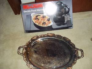 lot 327 image: Electric Food warming tray plus