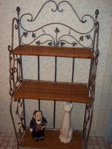 lot 337 image: Metal framed bakers rack with Wicker Rattan shelves