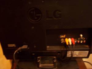 lot 342 image: LG Flat-screen TV with remote