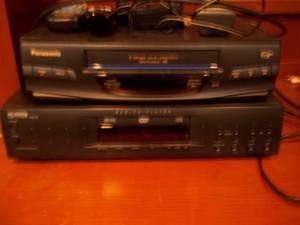 lot 352 image: Panasonic 4-head hi-fi stereo VHS Player, DVD & CD player