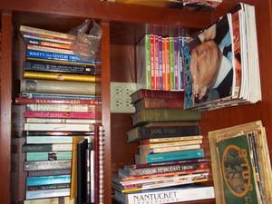 lot 364 image: Books, magazines and other reading  materials