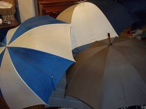 lot 388 image: large assortment of umbrellas
