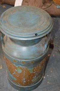 lot 212 image: Vintage Decorative Milk Can