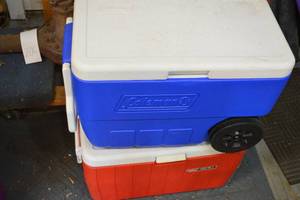 lot 213 image: Coleman Red and Blue Cooler Set