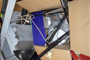 lot 237 image: 6 Recessed Light  2 Desk Lamps