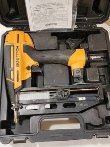 lot 39 image: Bostitch 16 Gauge Finish Nailer Air Tool