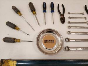 lot 52 image: Assorted Hand Tools