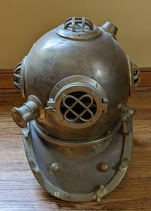 lot 77 image: Vintage Brass Diving Helmet