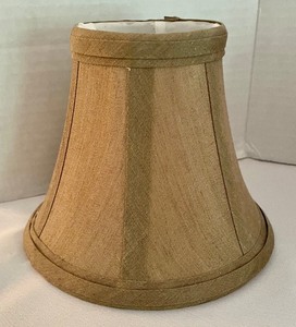 lot 178 image: Four Petite Lamp Lamp Shades