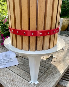 lot 194 image: J. Miles Company Fruit Presser