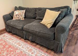 lot 93 image: Green Sleeper Sofa