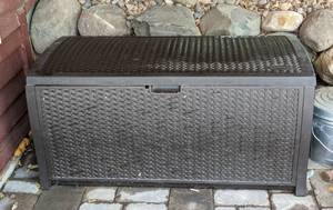 lot 101 image: Suncast Outdoor Storage Container