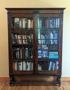 lot 73 image: Antique Oak Arts and Crafts Double Glass Door Bookcase
