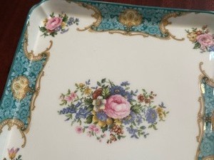 lot 154 image: Royal Albert Lady Ascot Square China Dish