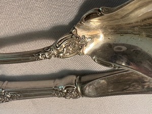 lot 24D image: Lunt Eloquence Sterling Silver Sugar Spoon and Spreader