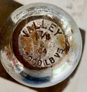 lot 257 image: Valley 1 78 Trailer Hitch