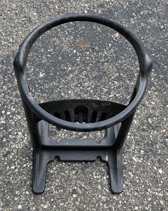 lot 58 image: Kindlingcracker cast Iron Log Splitter