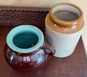 lot 275 image: 2 Charming Crocks