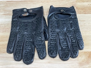 lot 25 image: Harley Davidson Gloves