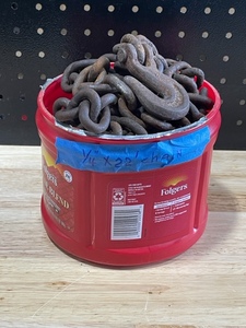 lot 39 image: 22 Foot 14 Chain
