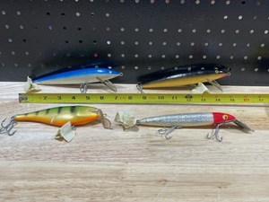 lot 69 image: Fishing Lures